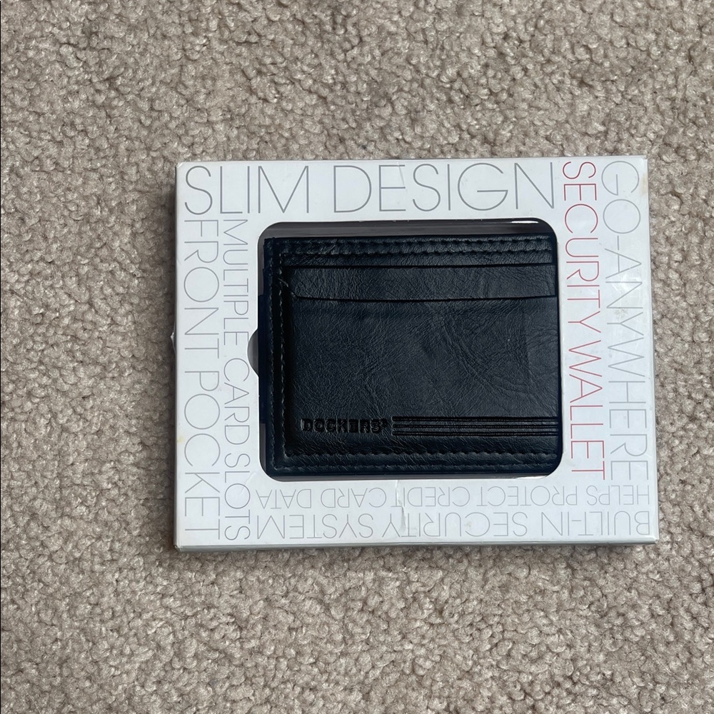 NEW Dockers Black Card Holder Wallet